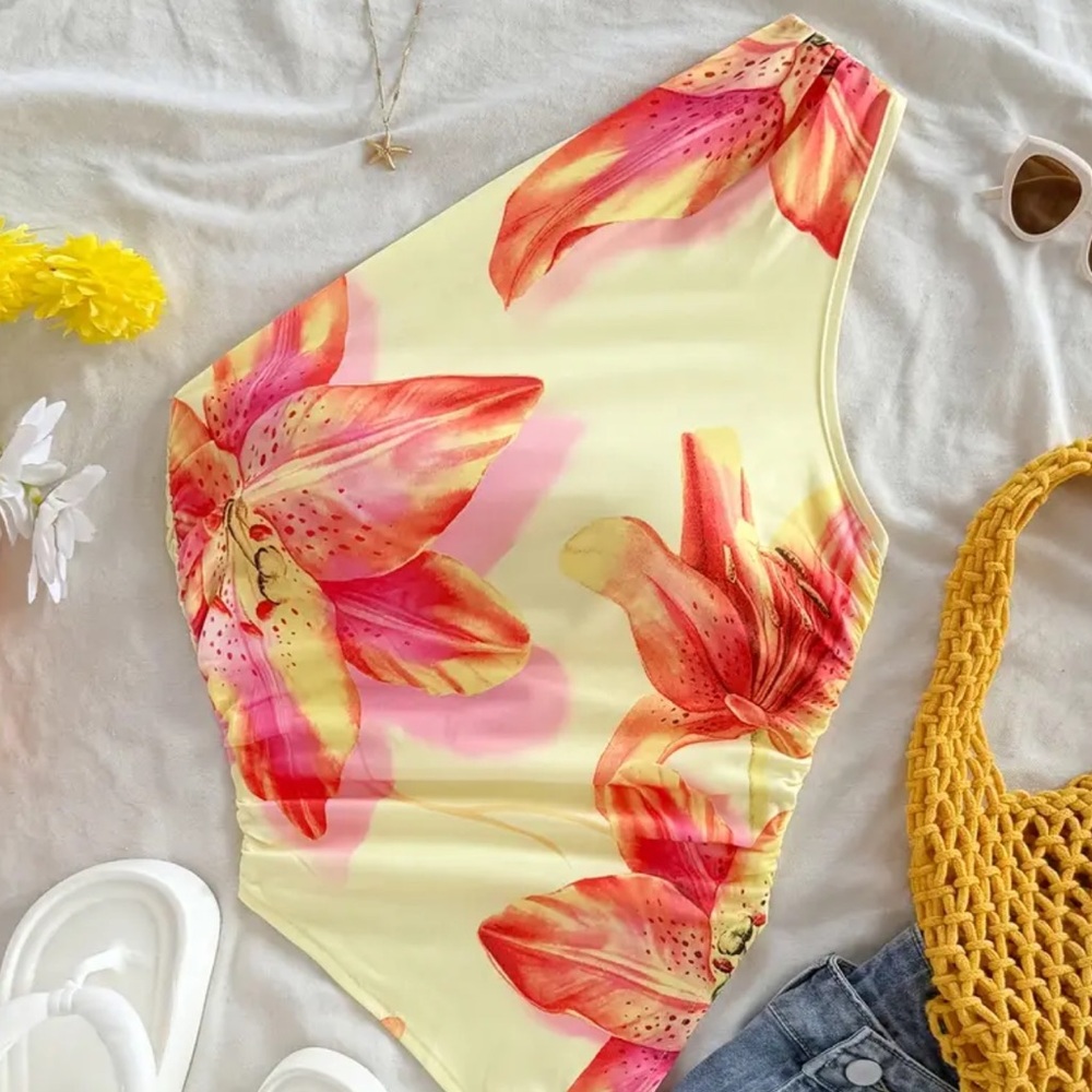 Zara Larsson Mermaid One Shoulder Top